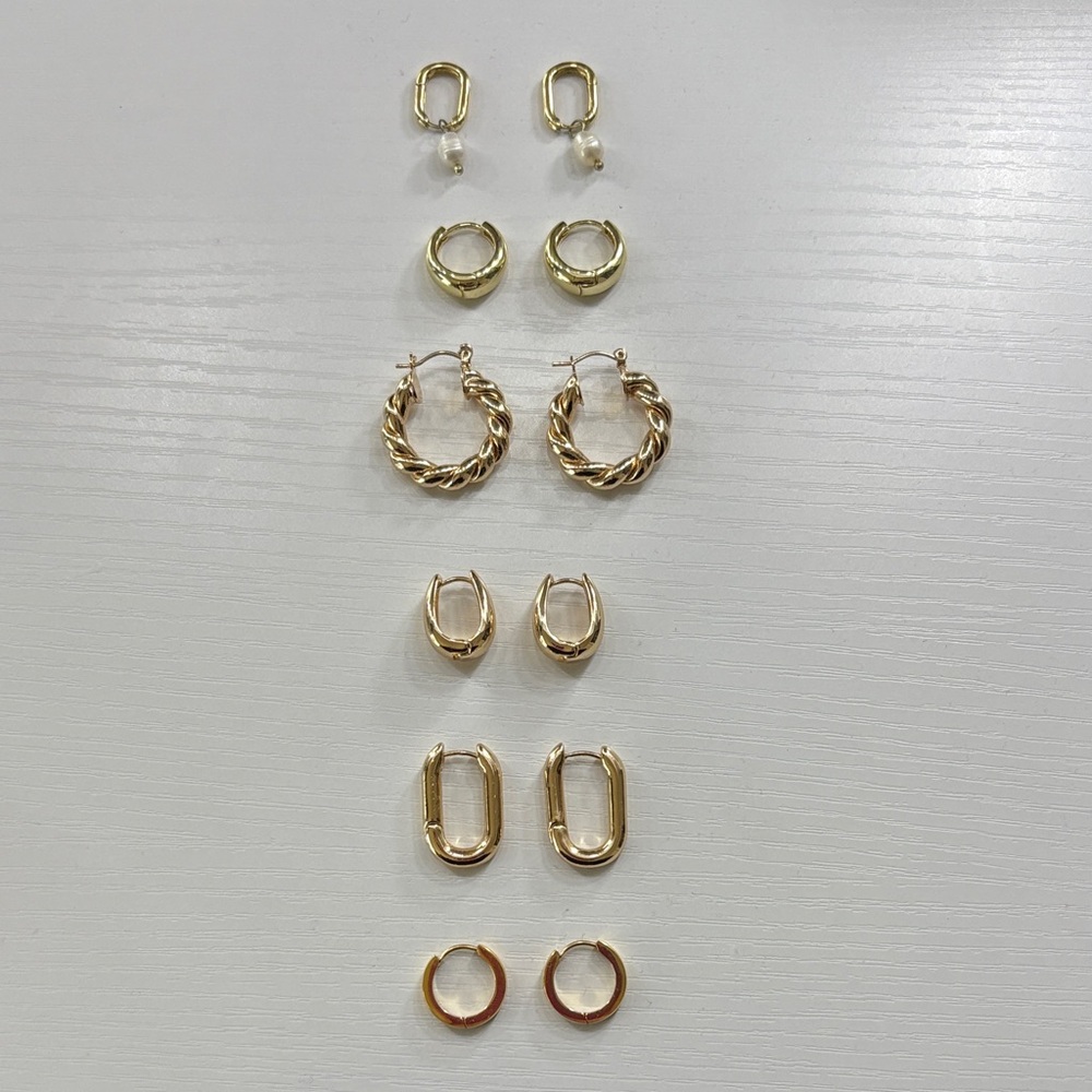 Elegant Gold Hoop Earring Set
